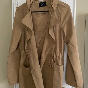 Light weight spring jacket